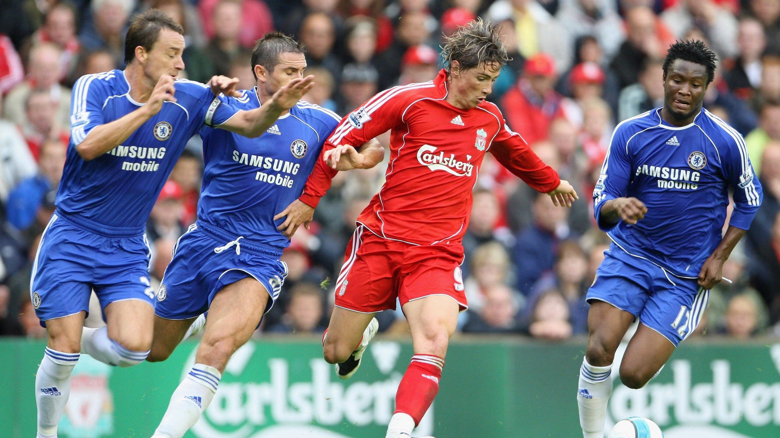 邓卓翔留任内幕曝光！武汉三镇保级功臣恐遭挖角，中超豪门已开出天价合同！